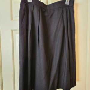 Evan Picone Black Lined Skirt with Pockets. 14